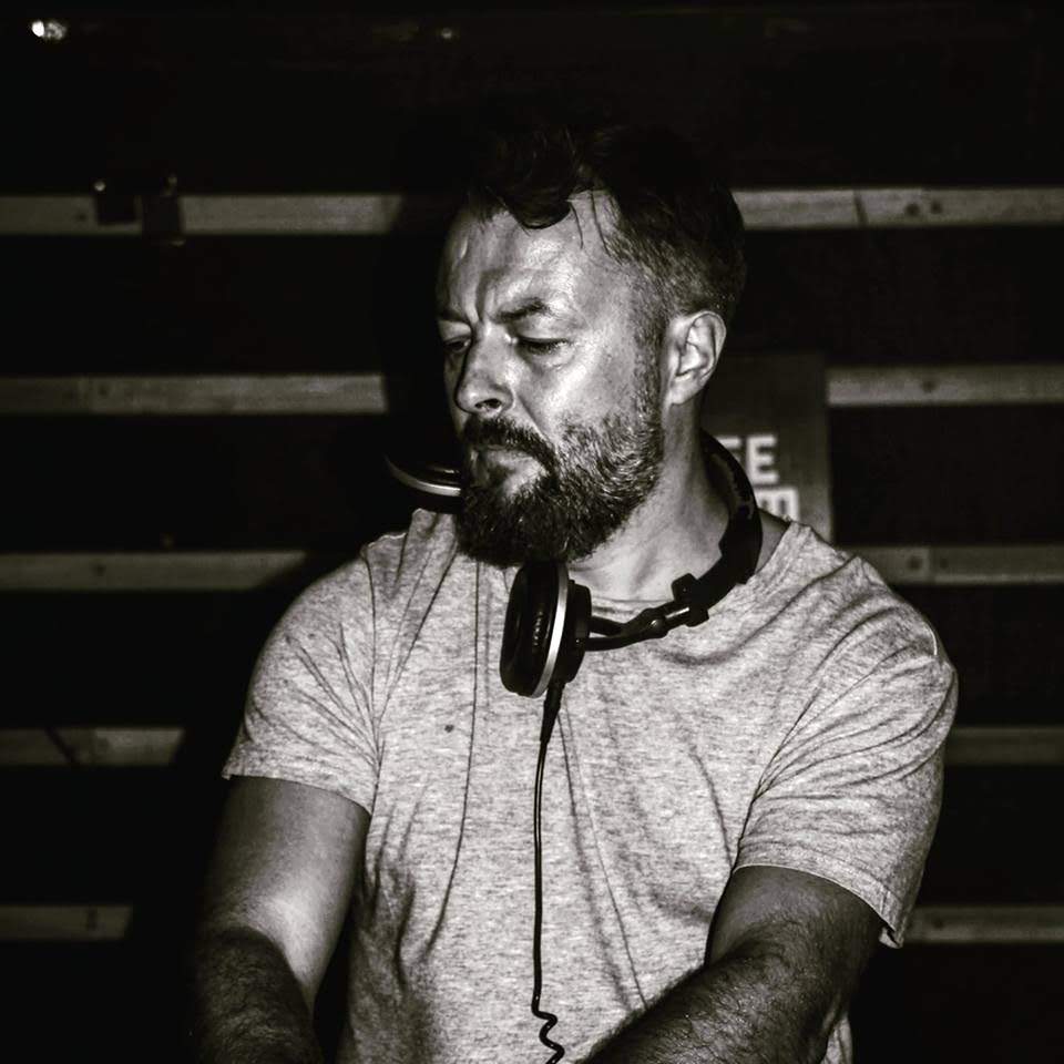 Stu Grant DJing